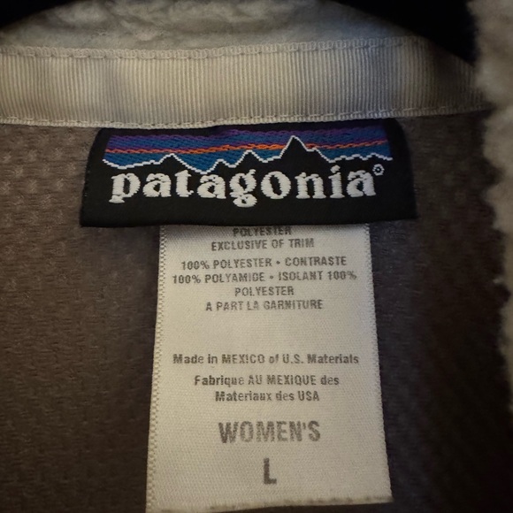 Patagonia Women's Beige Sherpa Vest - Picture 3 of 3